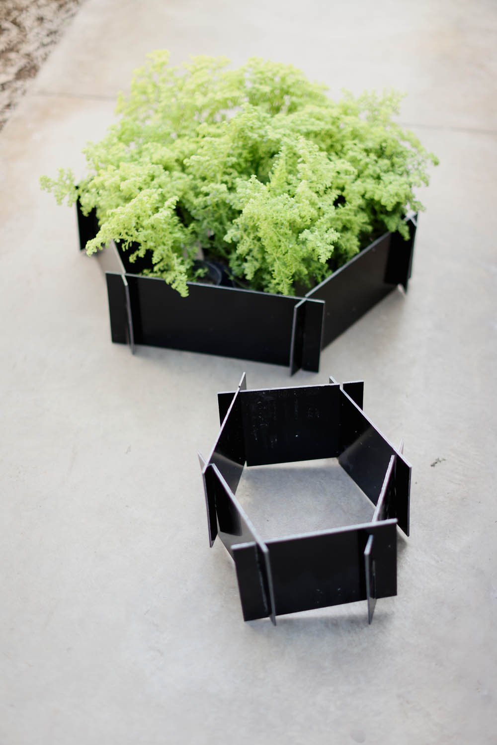 Bancal huertero hexagonal chico de aluminio para armar